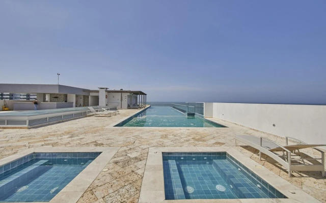 Artsy Oceanview Condo W Incredible Rooftop Pool