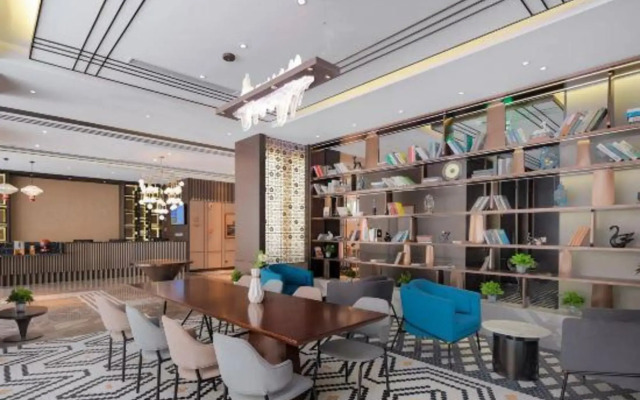 Metropolo Hotels  Nanjing Zhongshanling Scenic Area Qilinmen Metro Station Branch