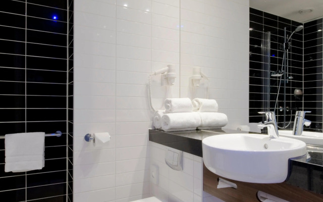 Holiday Inn Express Amsterdam - Schiphol by IHG
