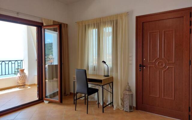 Cyan Studio Deluxe with Sea View - Free Parking