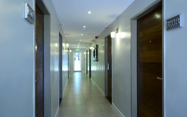 Quint's Travelers Inn