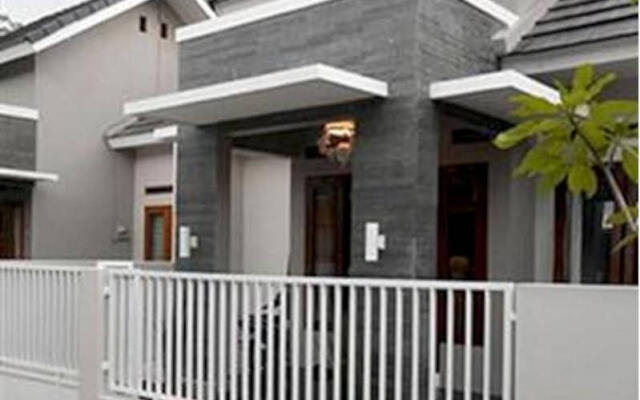 Griya Aradhana Homestay