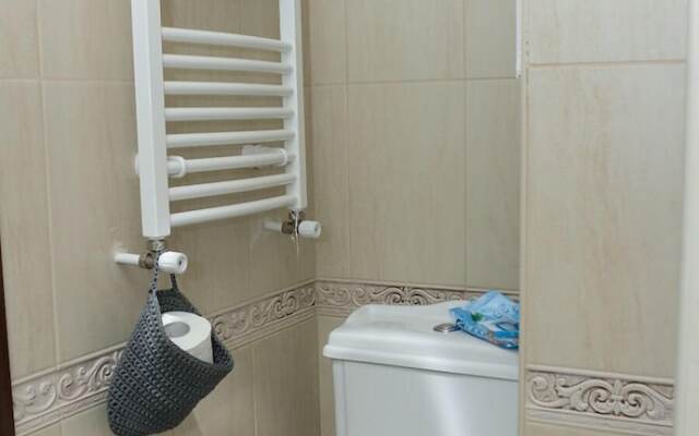 FM Luxury 1-BDR Apartment  with Terrace