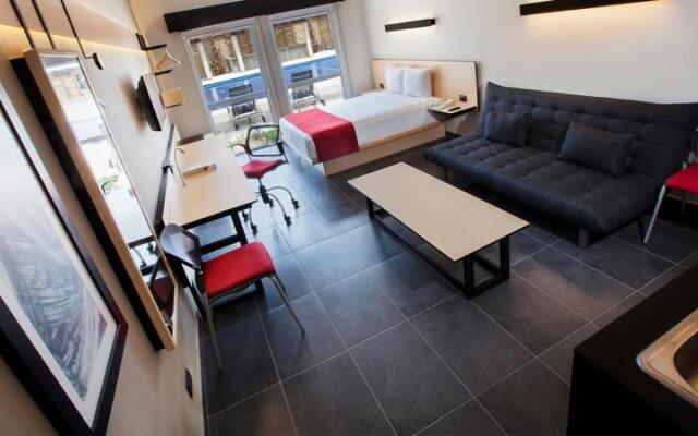 City Express Suites Cabo San Lucas