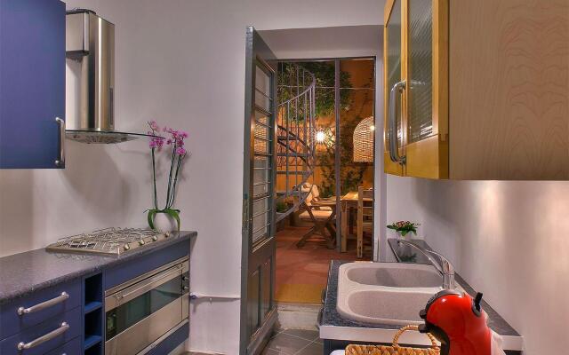 Art Pantheon Apartment (Three-Bedrooms)