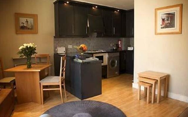 Molesworth Court Suites