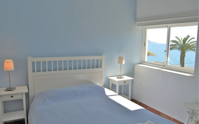 Carabeo 24 Apartment by Casasol
