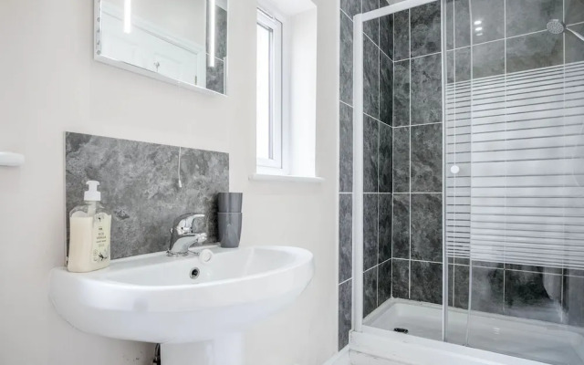 Dunes End - 2 Bedroom Apartment - Pendine