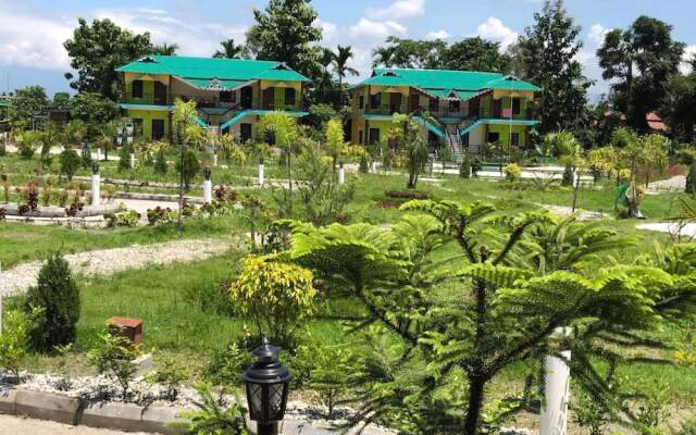 Resort Trimurti