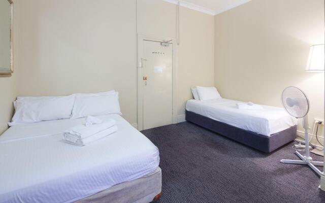 Neutral Bay Lodge