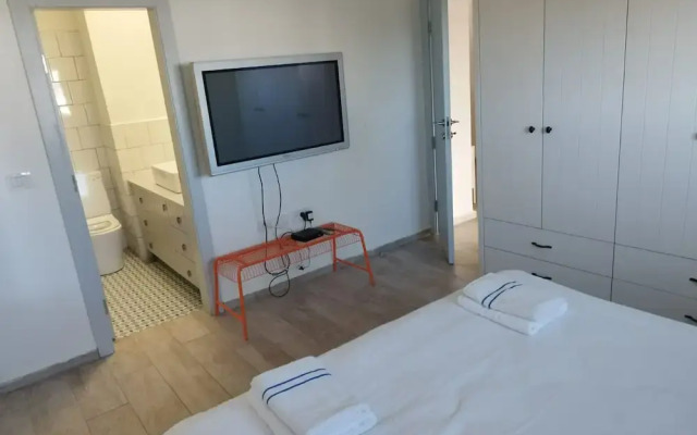 YalaRent Cliff side villa - private pool