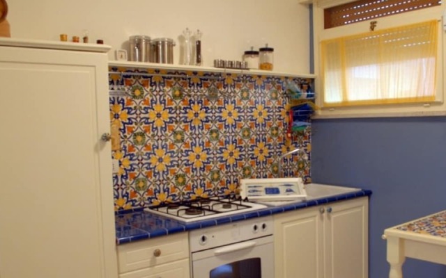 Elegant Villa a few Meters From the Beach