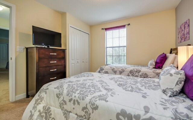 1422 Moonvalley Drive