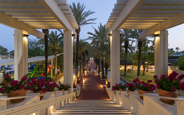 Seven Seas Hotel Blue