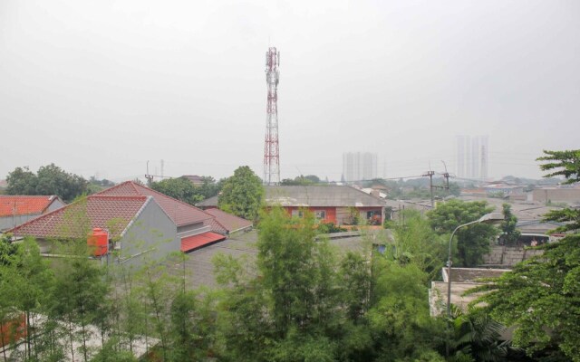 Cozy Stay Studio Apartment (No Kitchen) At Metropark Condominium Jababeka