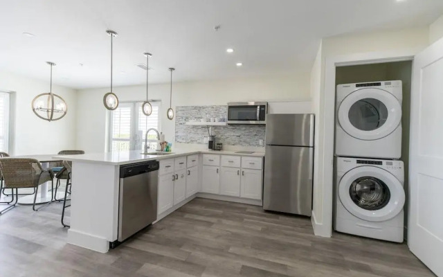 Sugarloaf Key Hotel at KOA Resort