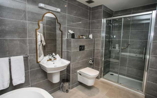 Longcourt House Hotel