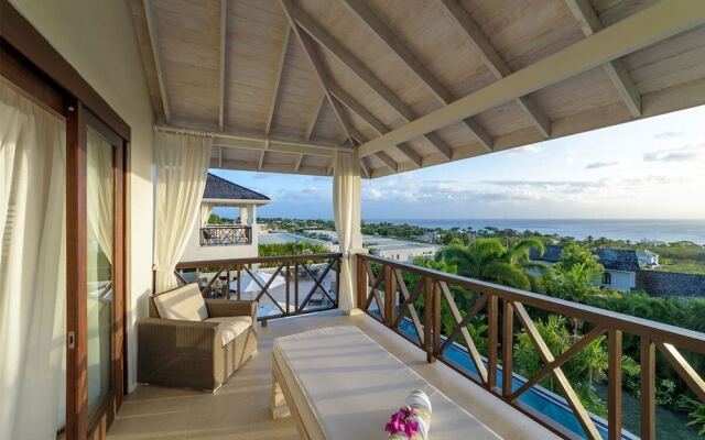 Infinity House by Blue Sky Luxury