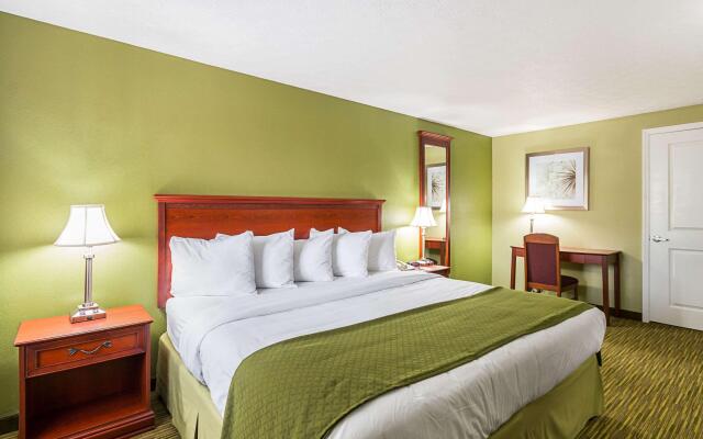 Quality Inn Weston