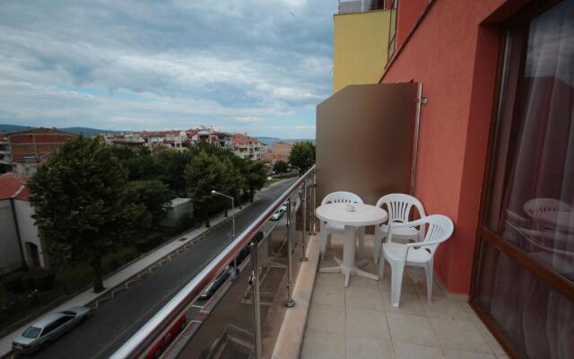 Vadim Apartments in Panorama Beach Vigo Nessebar