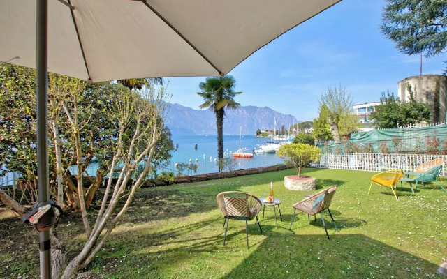 Villa Schlosser Lake Front & Private Pool