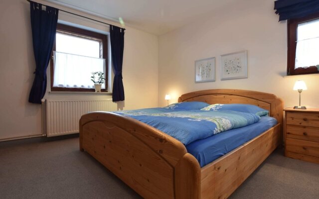 Stilvolle Wohnung mit Garten in Kluetz