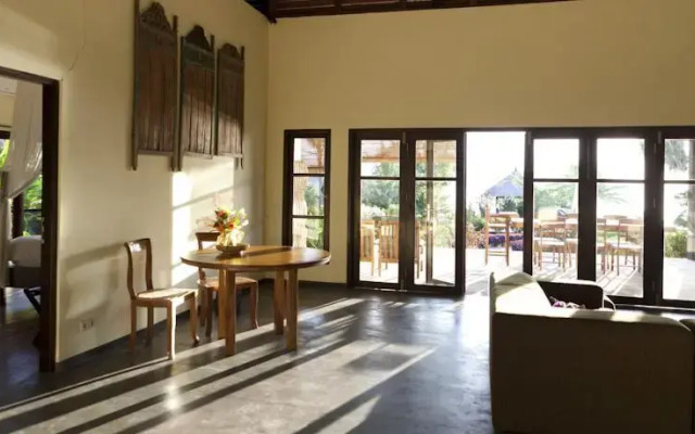 Kundalini Beach Houses