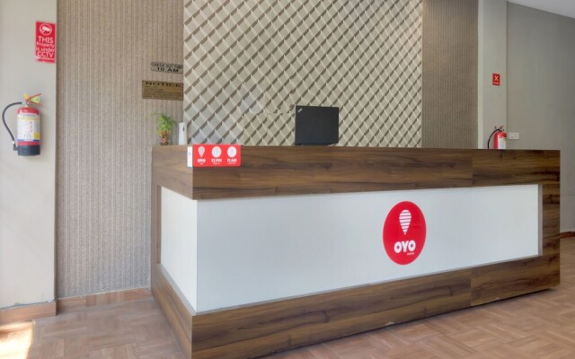 OYO 11485 Hotel Elite Inn