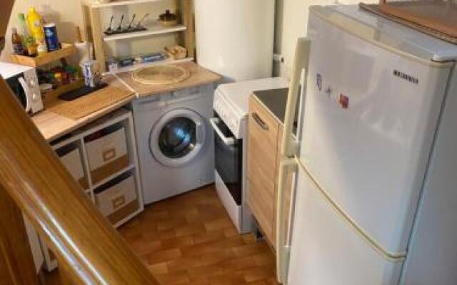 CHEZ ZIZOU - F2 CAP Dâ€™ANTIBES VERSANT OUEST