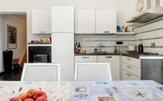 Gorgeous Apartment in Cipressa With Terrace