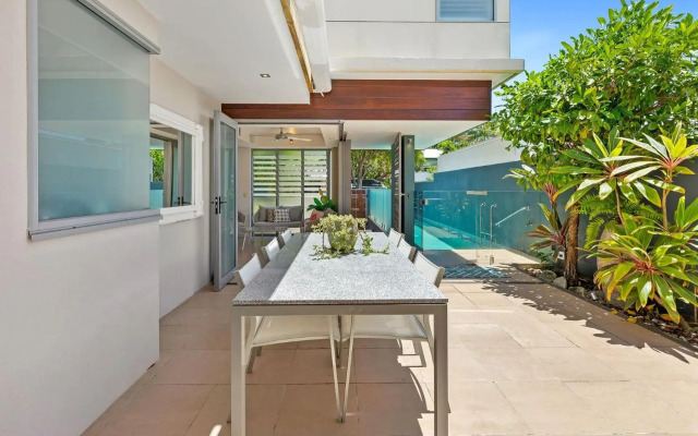 Ferguson St Family Home in Fabulous Location