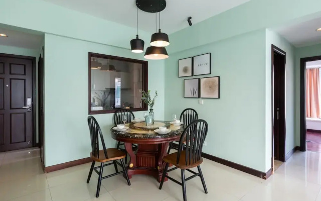 Locals Boutique Apartment  Huafa  No.5