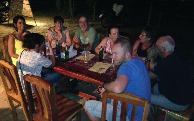 The Lazy Bar And Guesthouse