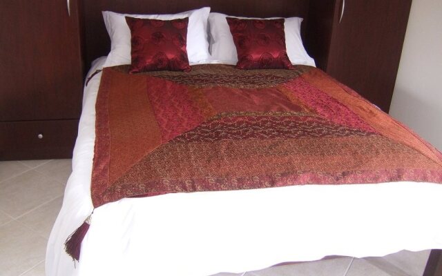 Calico Guest House