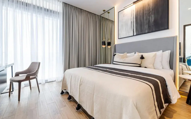 Luxury 2BR Marina Gate 3