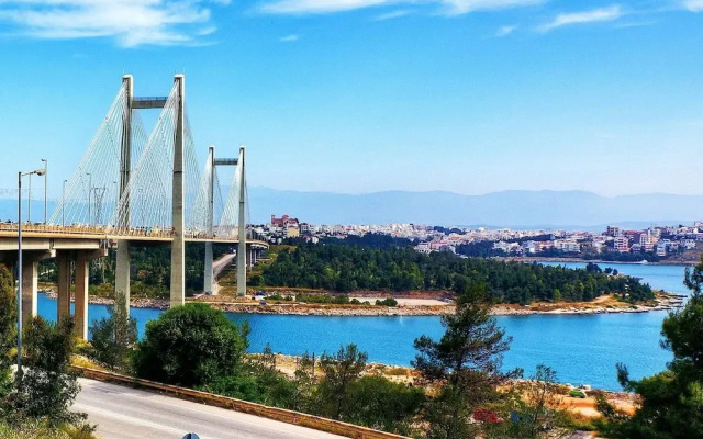Arethousa Urban View - Chalkida s Cozy Nest
