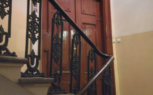 Warsaw Concierge Travellers Nest Wspolna