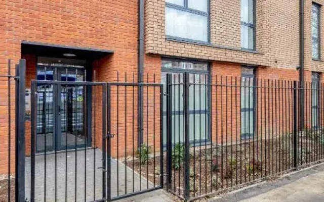 Watford Cassio Deluxe - Modernview Serviced Accommodation