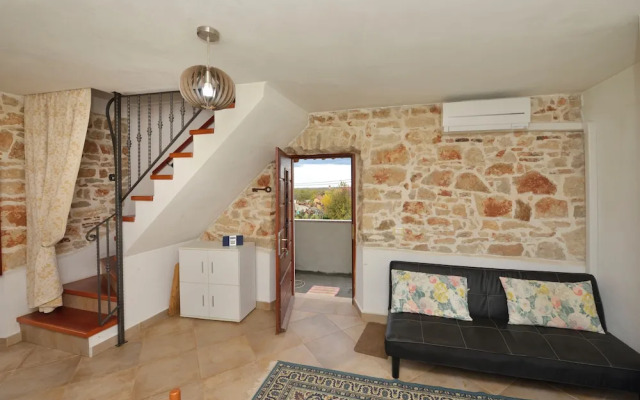 Beautiful Stone House in Gedici - Beahost Rentals