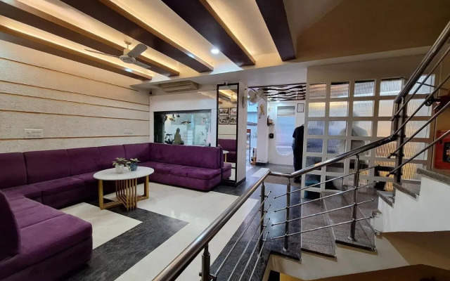 L N Hotels and Resorts