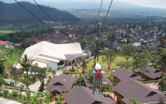 Jambuluwuk  Convention Hall & Resort Batu
