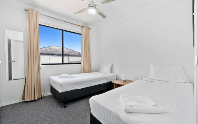 Econo Lodge Waterford – Guest Rooms – Waterford West