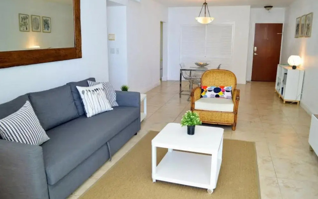 Beautiful Apartment in Hollywood Beach