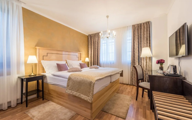 Plitvice Falls Cottage
