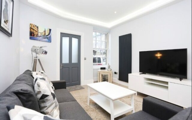 Modern, Stylish Apt. In Excellent Central Location