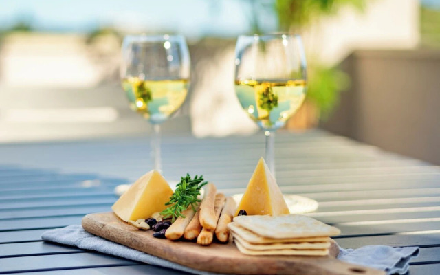 Sanders River Plaza Limassol Apartment