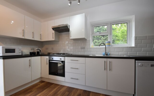 Lyndhurst Cottage