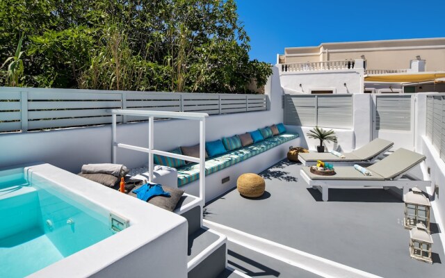 Amoramelia Suites