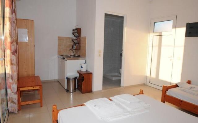 Chrysanthi Studios & Apartments