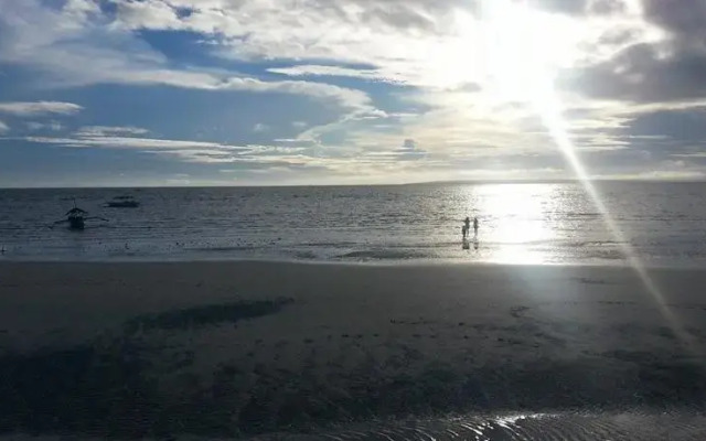 Tristan's Beach Resort and Restaurant